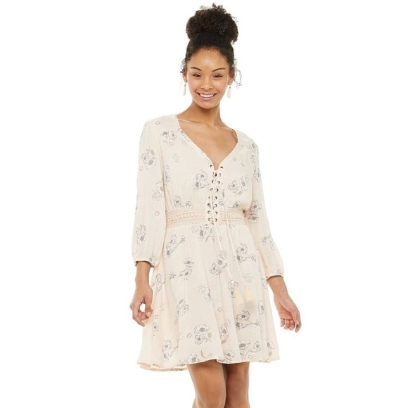 AMERICAN Rag Long Sleeve Lace Up Bodice Floral Dress in Cream size s - Picture 1 of 8
